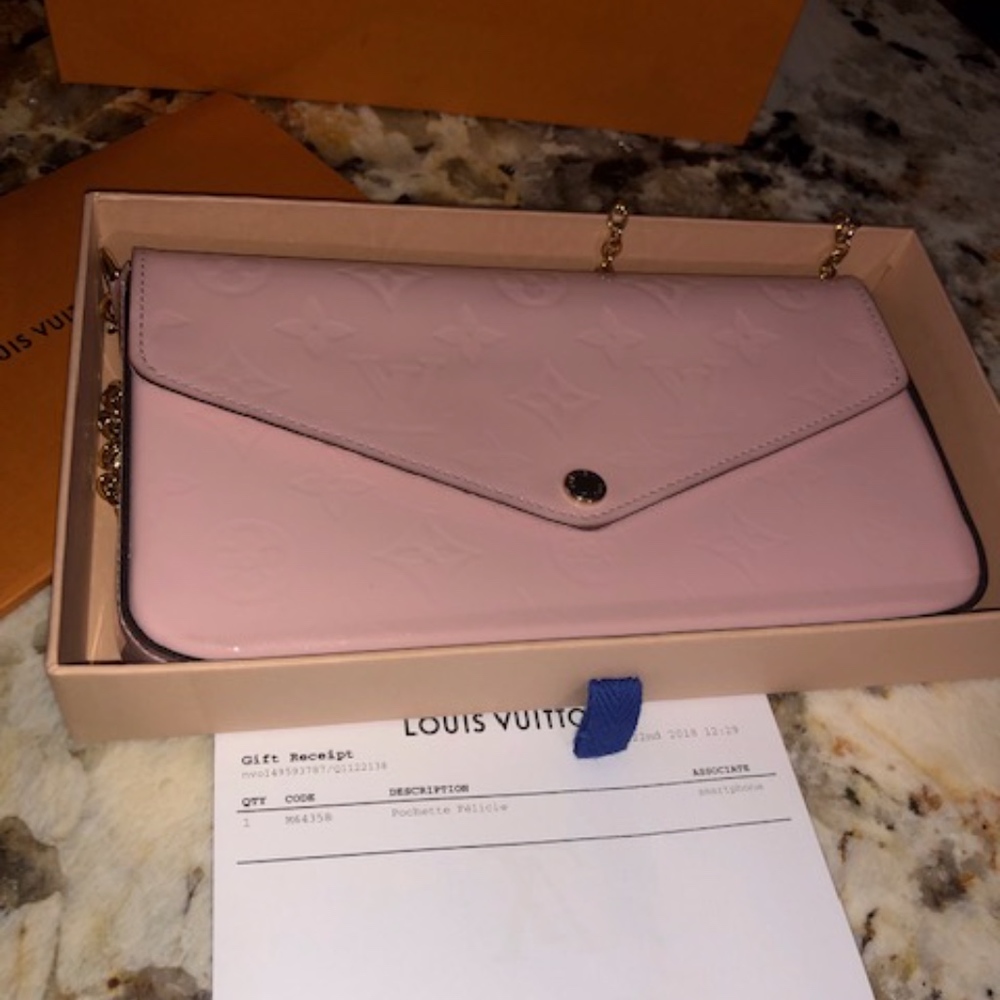 Authentic Louis Vuitton Pochette- SOLD